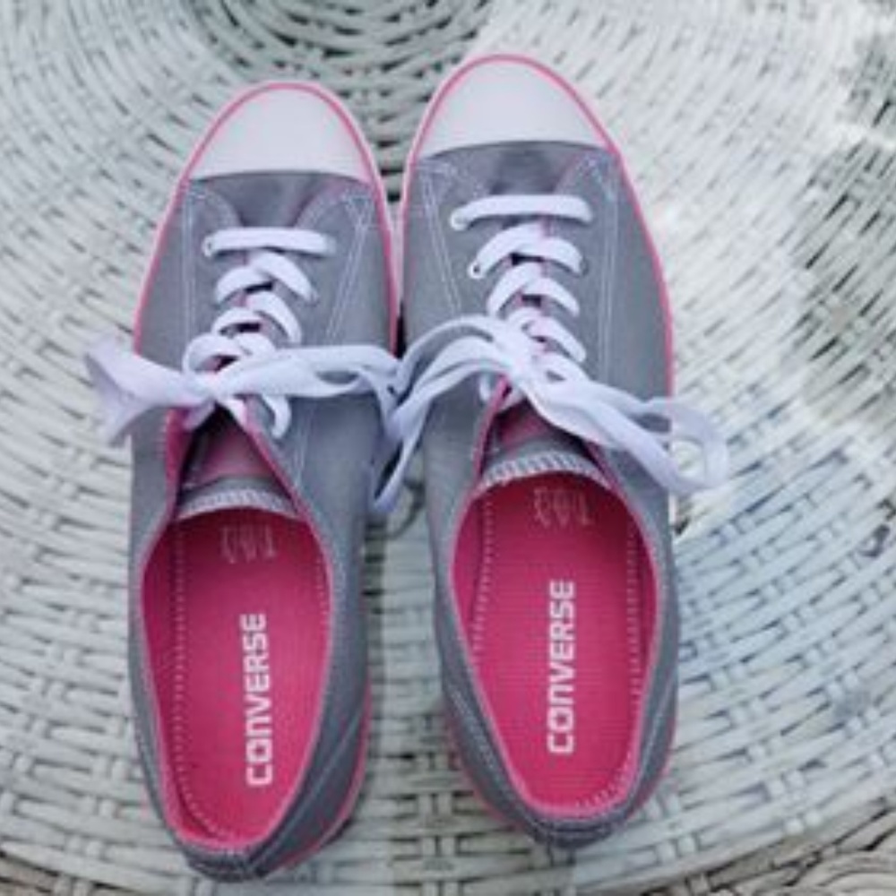 CONVERSE Chuck Taylor All Star Grey and Pink LO S
